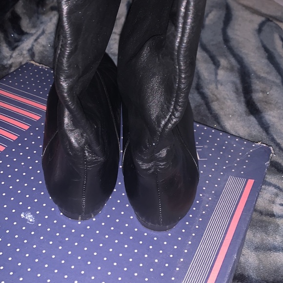 COBBIE Women’s black leather calve high boots sz 7 1/2 - Picture 10 of 10